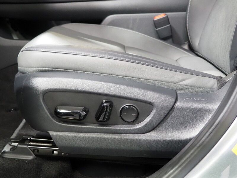 2023 Lexus RZ 450e Premium AWD *HEADS-UP DISPLAY, NAVIGATION, ADAPTIVE CRUISE, SAFETY ALERTS, 360 VIEW CAMERAS, 14 INCH DISPLAY, PANORAMA GLASS ROOF, CLIMATE SEATS, HEATED STEERING, ADVANCE PARK, WIRELESS CHARGING, ANDROID & APPLE Round Rock TX