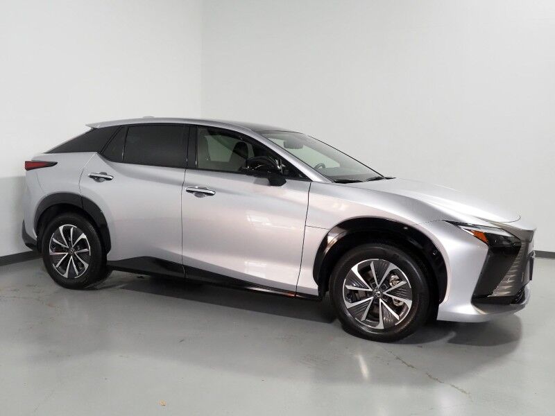 2023 Lexus RZ 450e Premium AWD *HEADS-UP DISPLAY, NAVIGATION, ADAPTIVE CRUISE, SAFETY ALERTS, 360 VIEW CAMERAS, 14 INCH DISPLAY, PANORAMA GLASS ROOF, CLIMATE SEATS, HEATED STEERING, ADVANCE PARK, WIRELESS CHARGING, ANDROID & APPLE