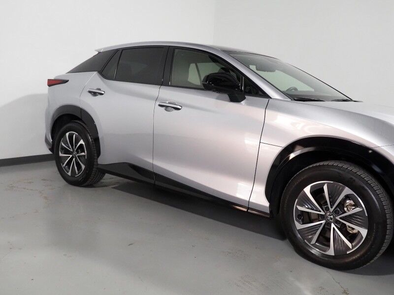 2023 Lexus RZ 450e Premium AWD *HEADS-UP DISPLAY, NAVIGATION, ADAPTIVE CRUISE, SAFETY ALERTS, 360 VIEW CAMERAS, 14 INCH DISPLAY, PANORAMA GLASS ROOF, CLIMATE SEATS, HEATED STEERING, ADVANCE PARK, WIRELESS CHARGING, ANDROID & APPLE Round Rock TX