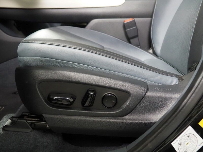 2023 Lexus RZ 450e Premium AWD *HEADS-UP DISPLAY, NAVIGATION, ADAPTIVE CRUISE, SAFETY ALERTS, 360 VIEW CAMERAS, 14 INCH DISPLAY, PANORAMA GLASS ROOF, CLIMATE SEATS, HEATED STEERING, ADVANCE PARK, WIRELESS CHARGING, ANDROID & APPLE Round Rock TX