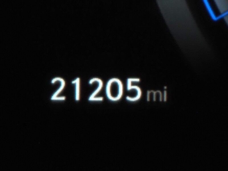 2023 Lexus RZ 450e Premium AWD *HEADS-UP DISPLAY, NAVIGATION, ADAPTIVE CRUISE, SAFETY ALERTS, 360 VIEW CAMERAS, 14 INCH DISPLAY, PANORAMA GLASS ROOF, CLIMATE SEATS, HEATED STEERING, ADVANCE PARK, WIRELESS CHARGING, ANDROID & APPLE Round Rock TX