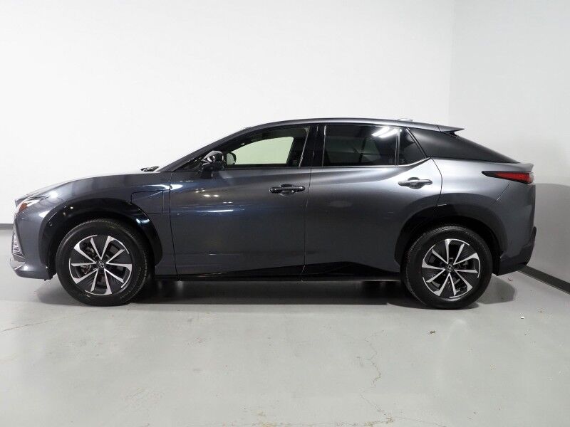 2023 Lexus RZ 450e Premium AWD *HEADS-UP DISPLAY, NAVIGATION, ADAPTIVE CRUISE, SAFETY ALERTS, 360 VIEW CAMERAS, 14 INCH DISPLAY, PANORAMA GLASS ROOF, CLIMATE SEATS, HEATED STEERING, ADVANCE PARK, WIRELESS CHARGING, ANDROID & APPLE Round Rock TX