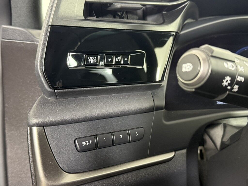 2023 Lexus RZ 450e Premium AWD Maumee OH