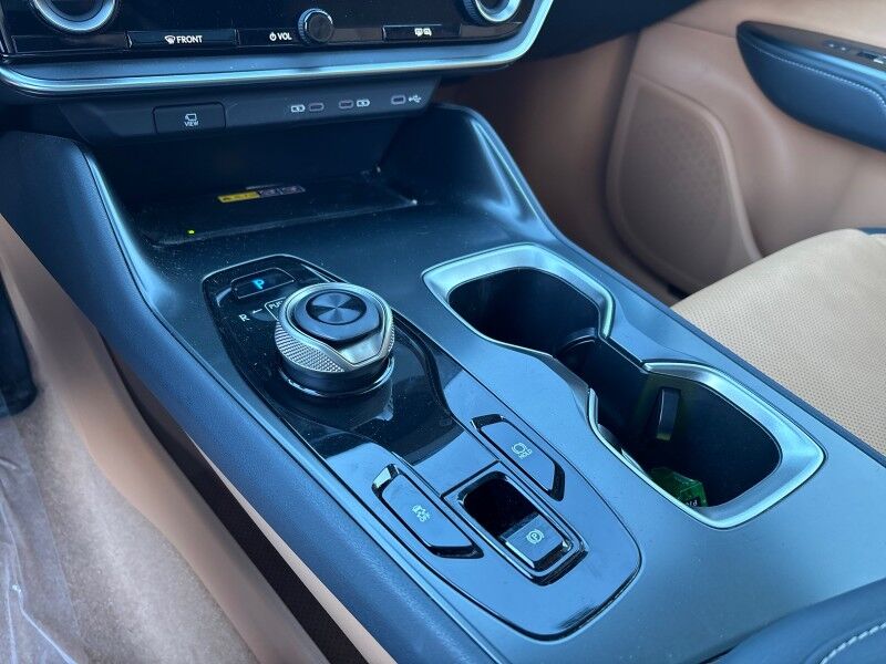 2023 Lexus RZ 450e Premium AWD w/18 Wheels. SUNROOF. NAVI. Seffner FL