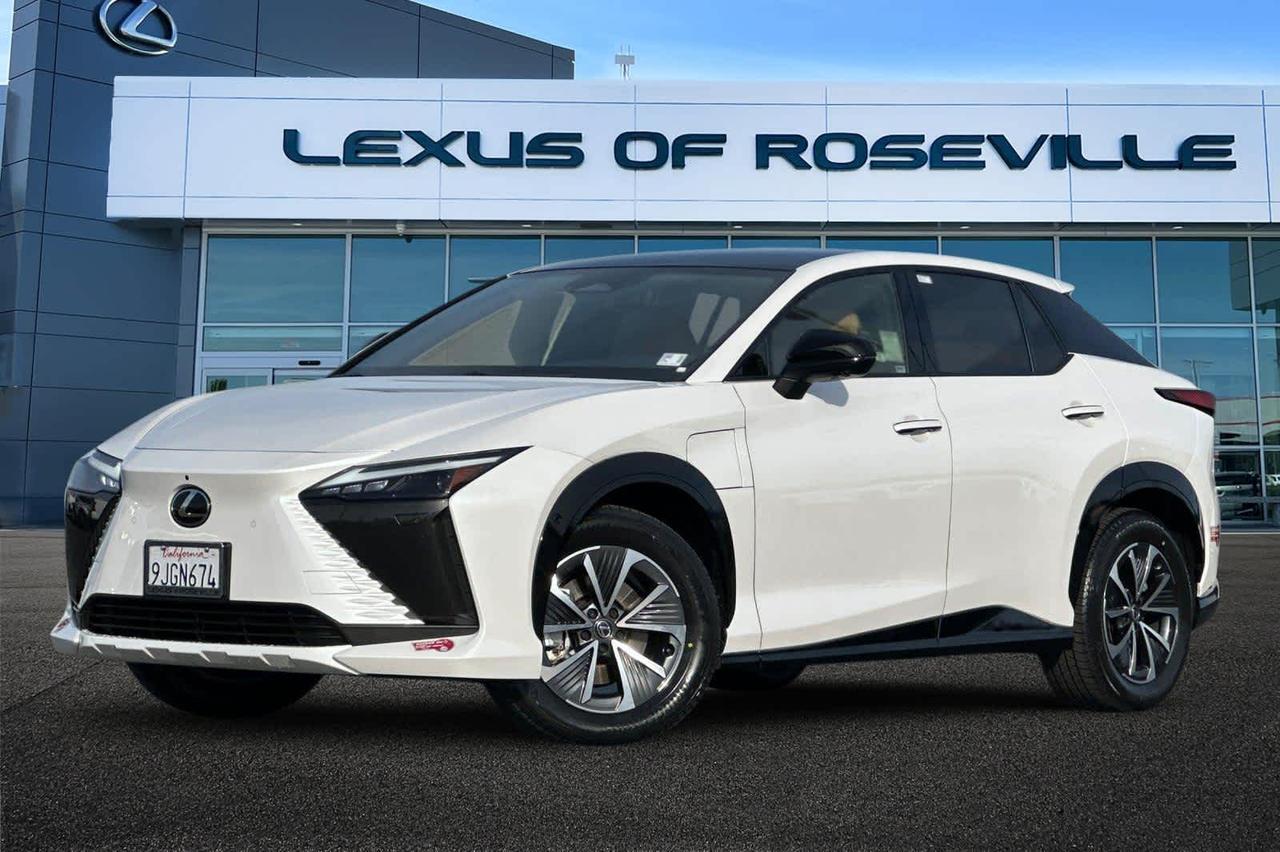 2023 Lexus RZ 450e Premium
