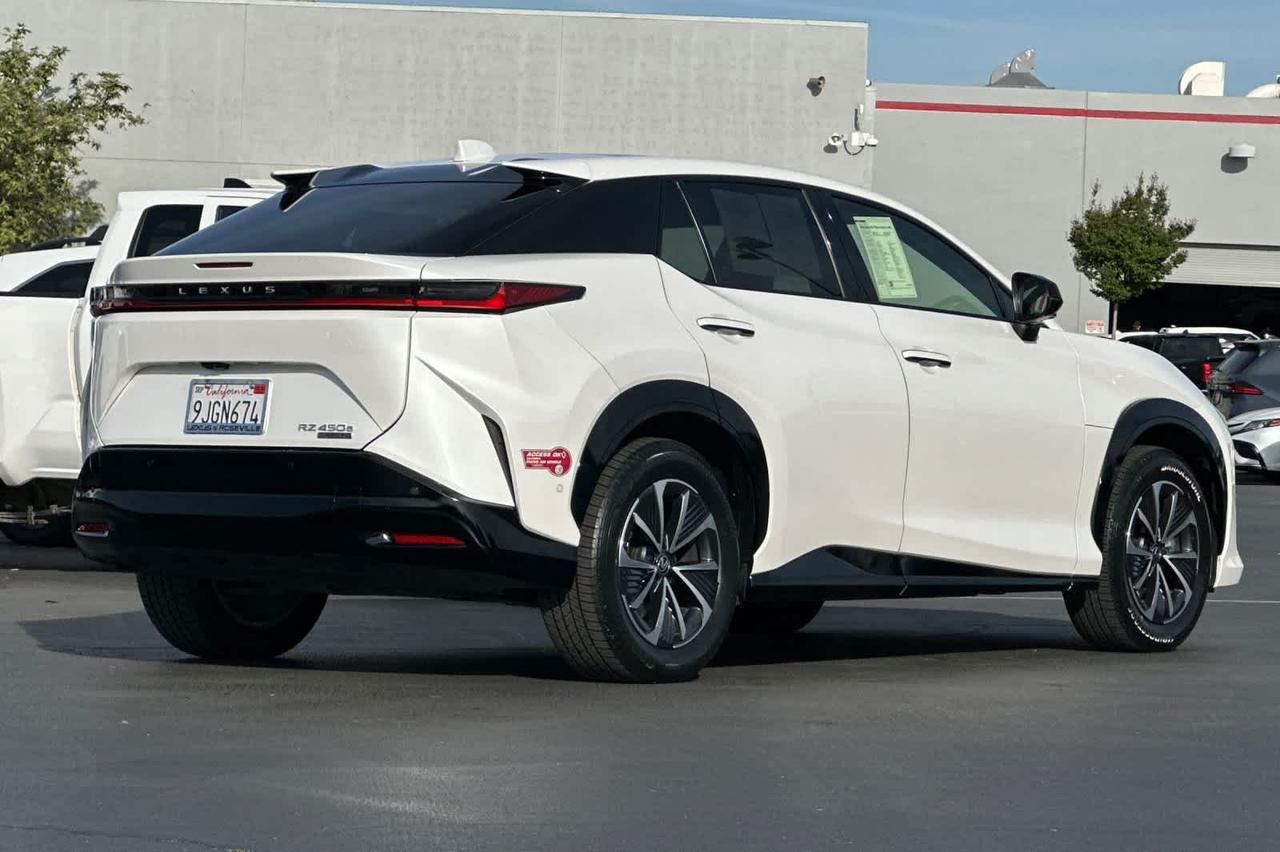 2023 Lexus RZ Premium