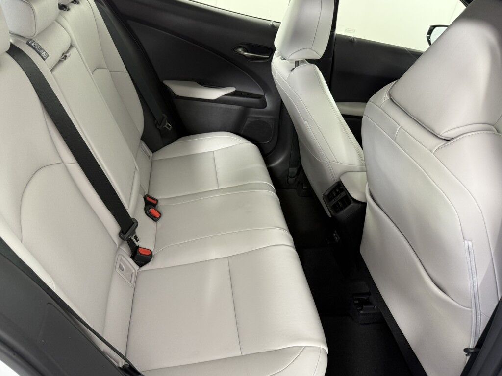 2023 Lexus UX 250h F SPORT Design w/Heated/Ventilated Seats Maumee OH