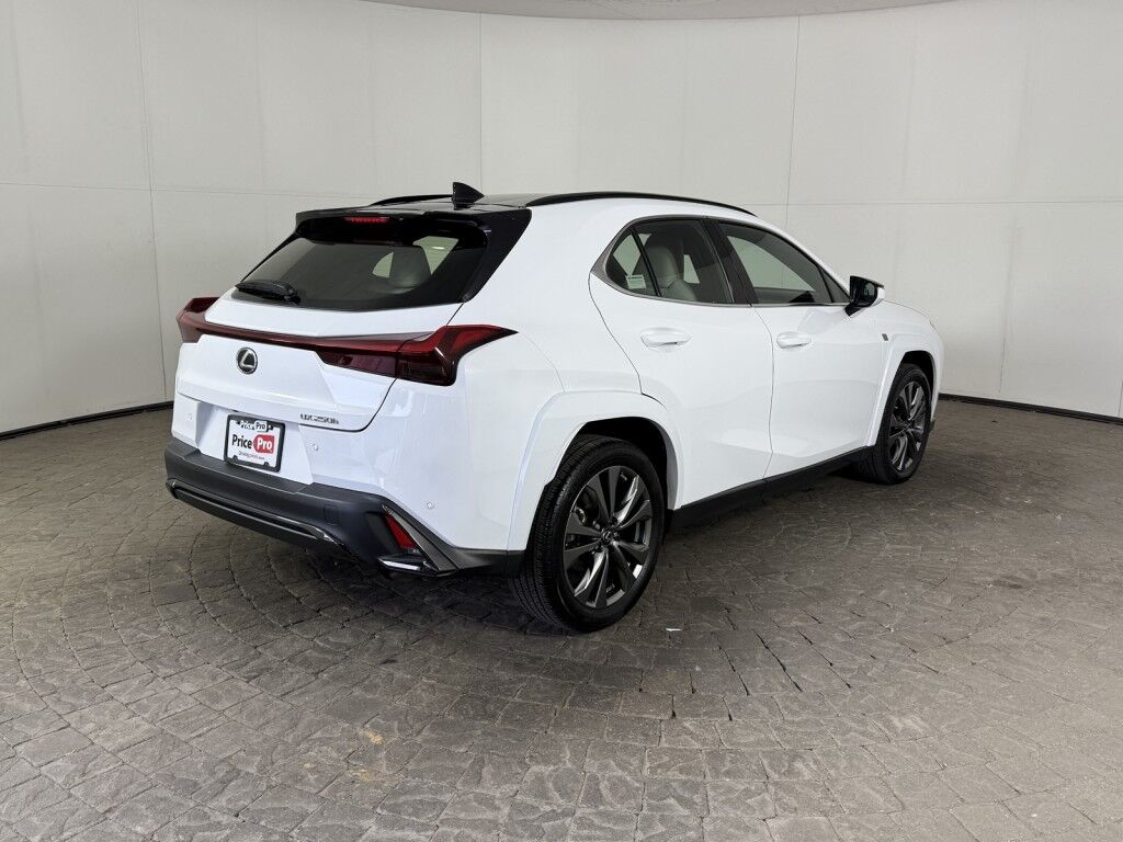 2023 Lexus UX 250h F SPORT Design w/Heated/Ventilated Seats Maumee OH
