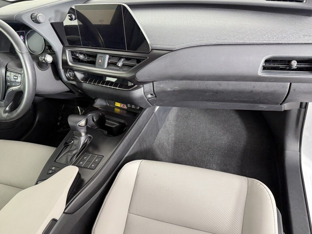 2023 Lexus UX 250h F SPORT Design w/Heated/Ventilated Seats Maumee OH
