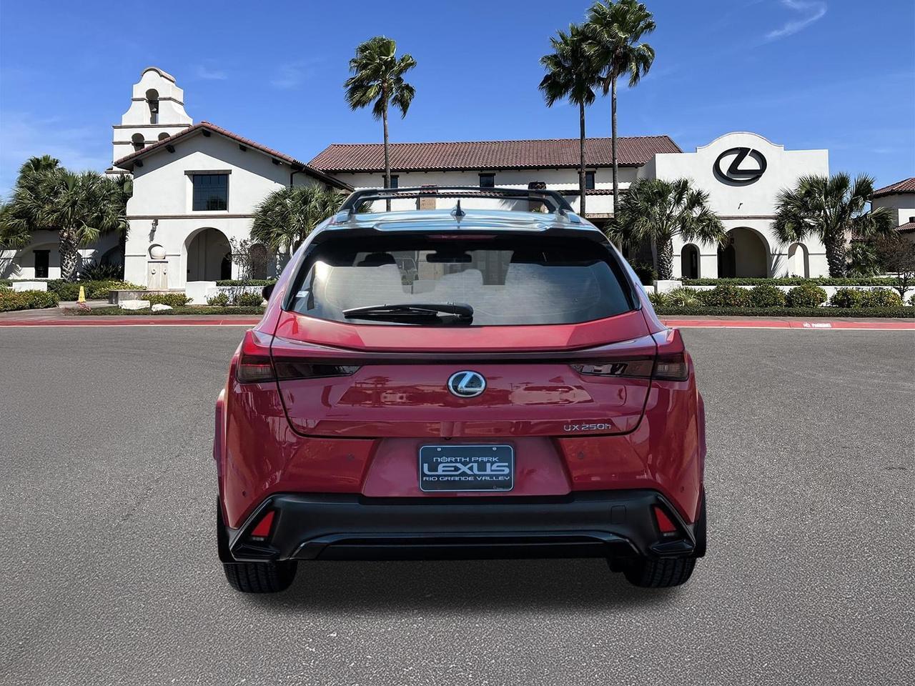 2023 Lexus UX 250h F SPORT Handling