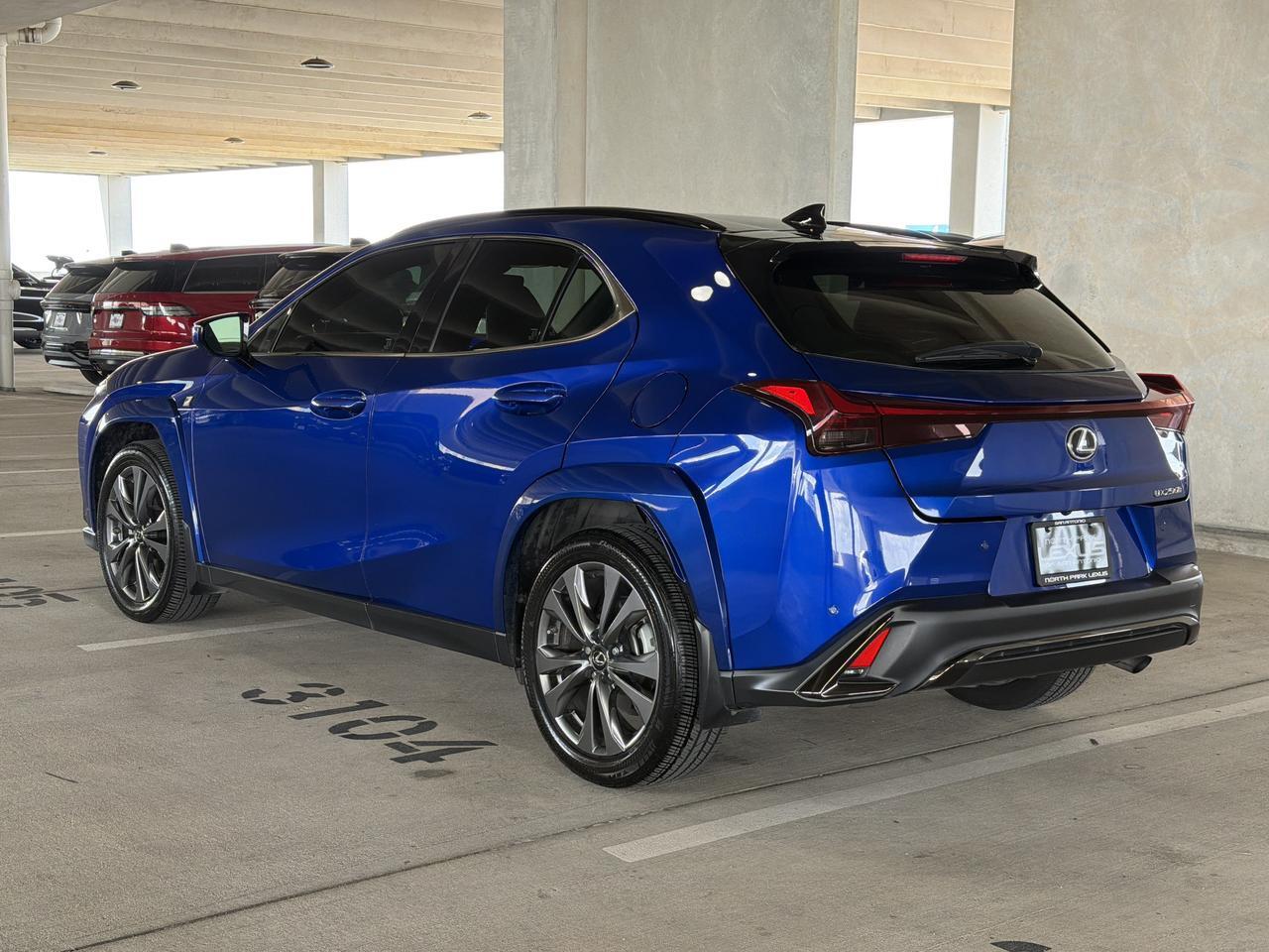 2023 Lexus UX 250h F SPORT Handling