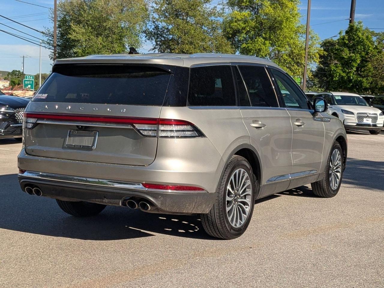 2023 Lincoln Aviator Standard