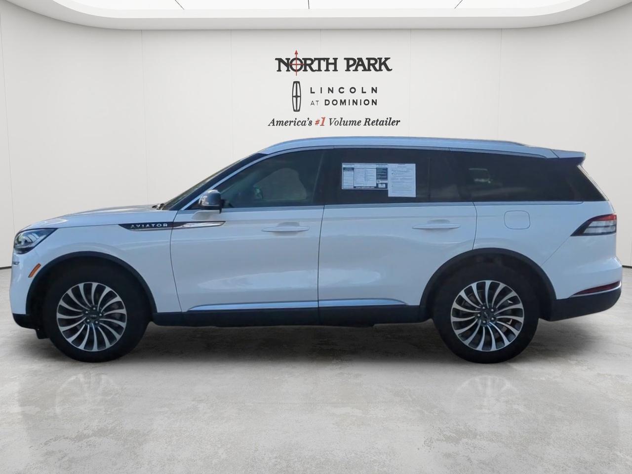 2023 Lincoln Aviator Standard