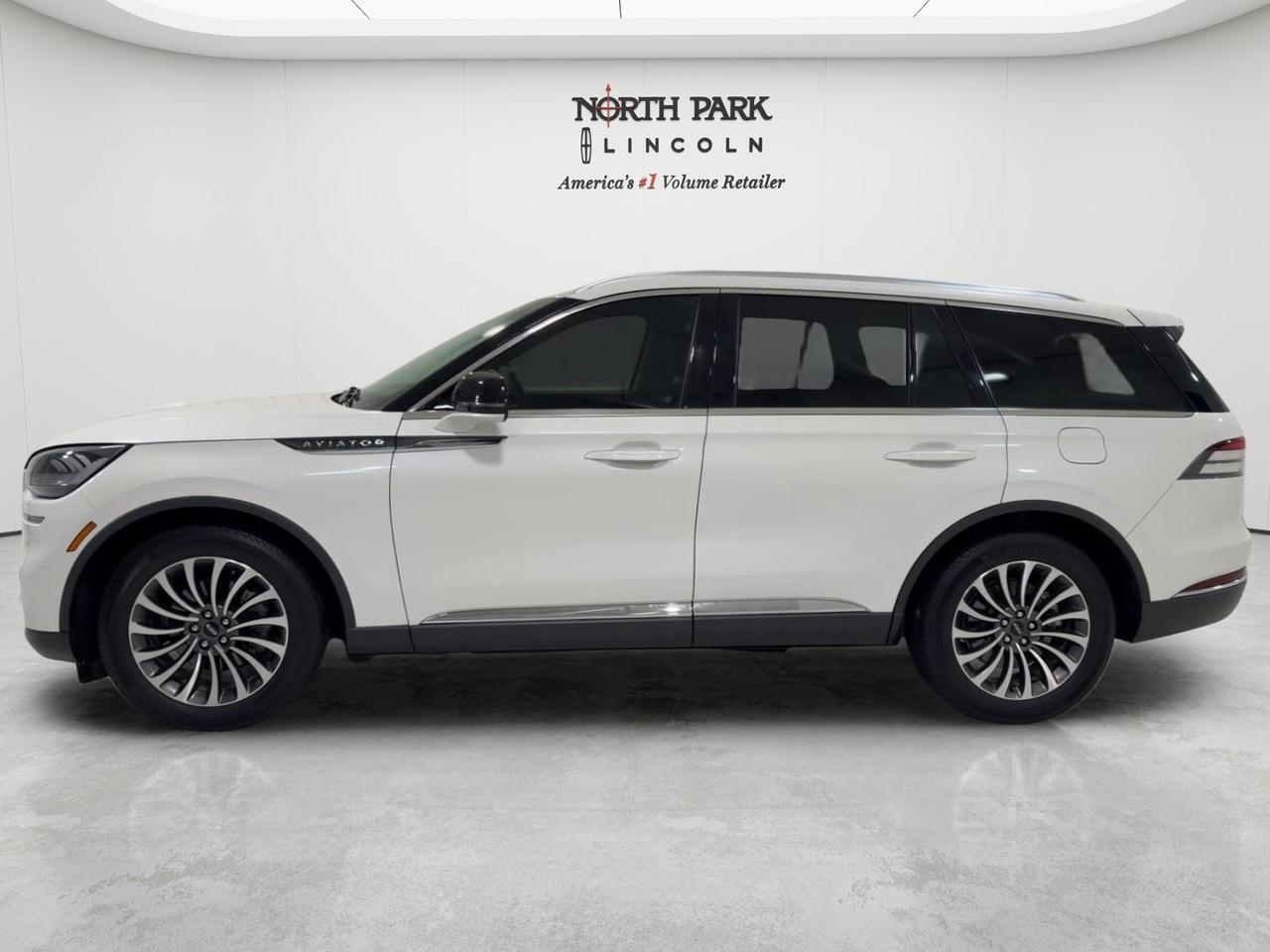 2023 Lincoln Aviator Standard