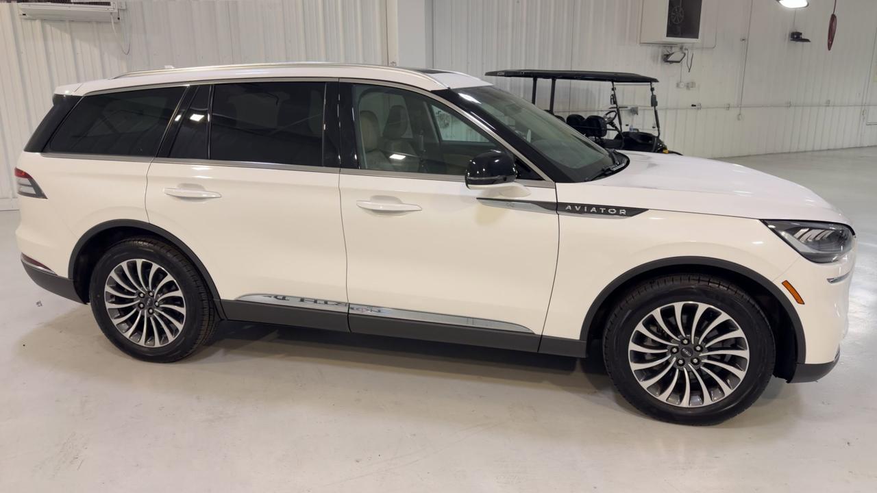 2023 Lincoln Aviator Standard