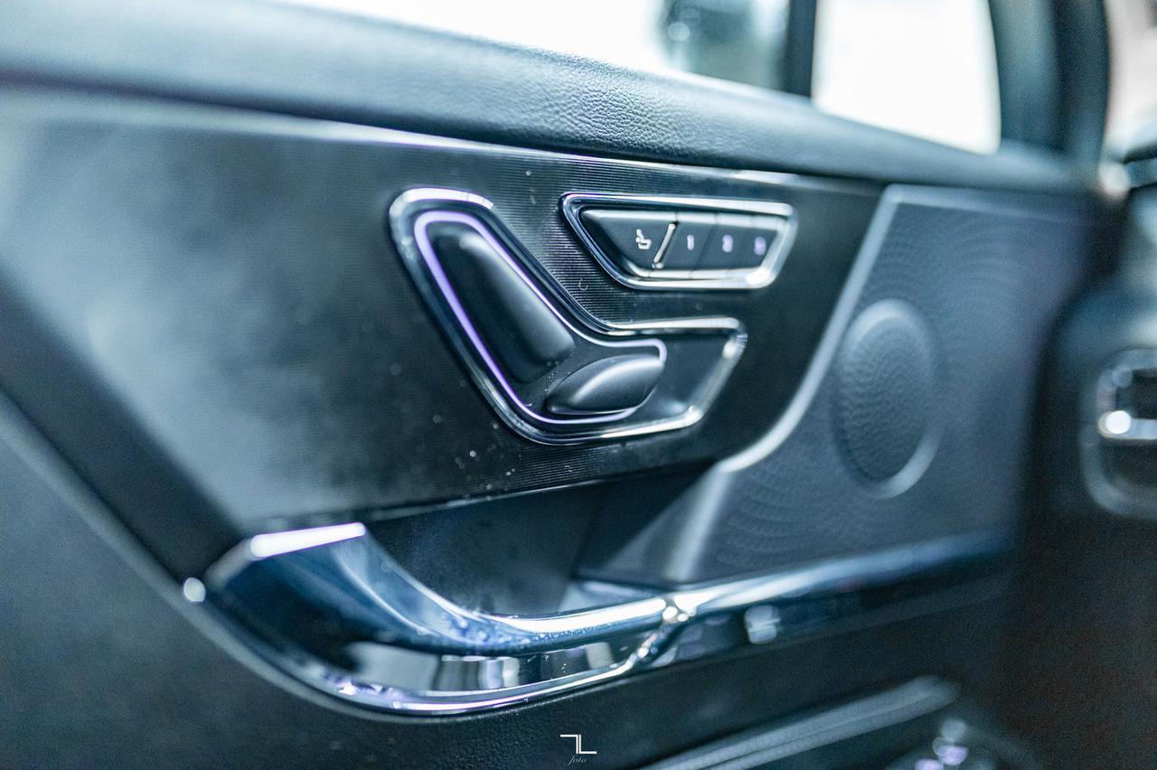 2023 Lincoln Corsair AWD Premiere Leather Roof Nav BCam Red Deer AB