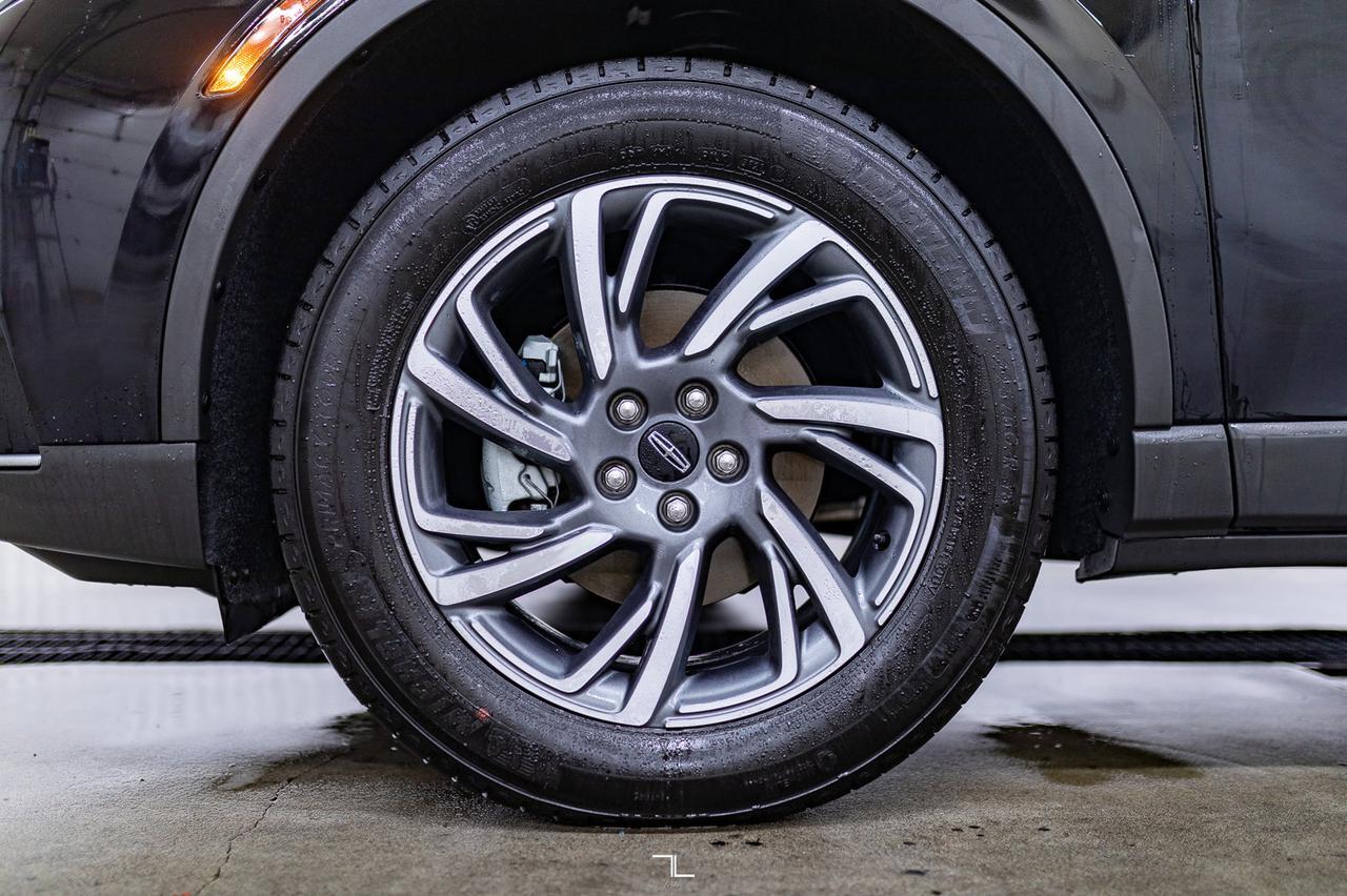 2023 Lincoln Corsair AWD Premiere Leather Roof Nav BCam Red Deer AB