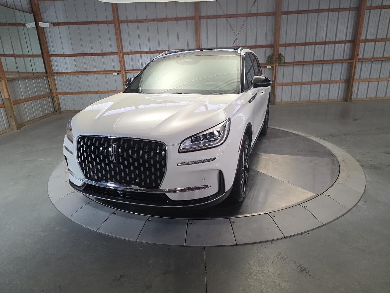 2023 Lincoln Corsair Reserve Sand Lake NY