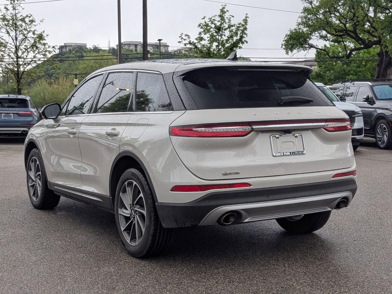 2023 Lincoln Corsair Standard