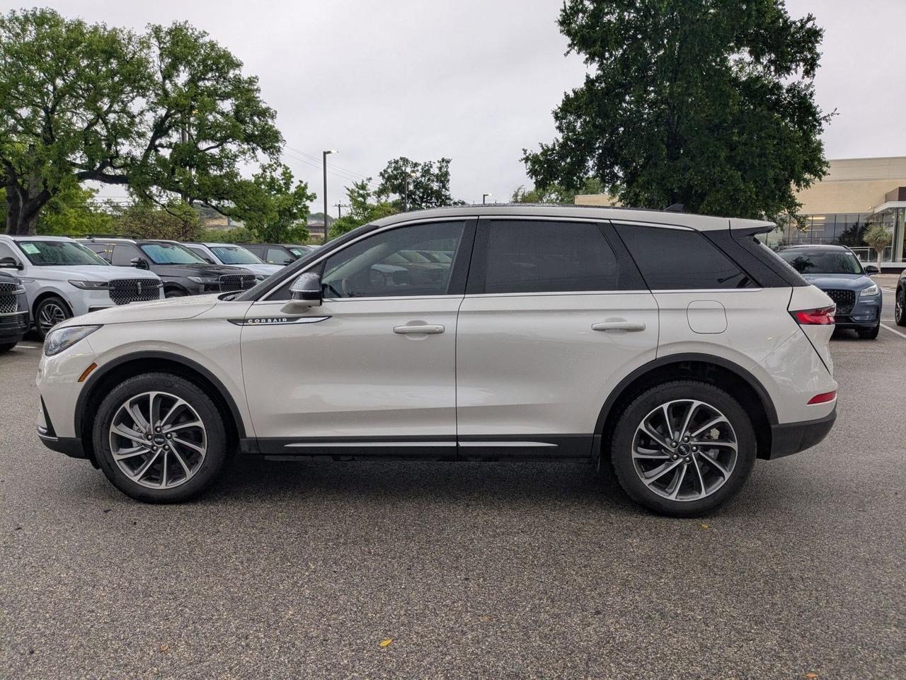 2023 Lincoln Corsair Standard