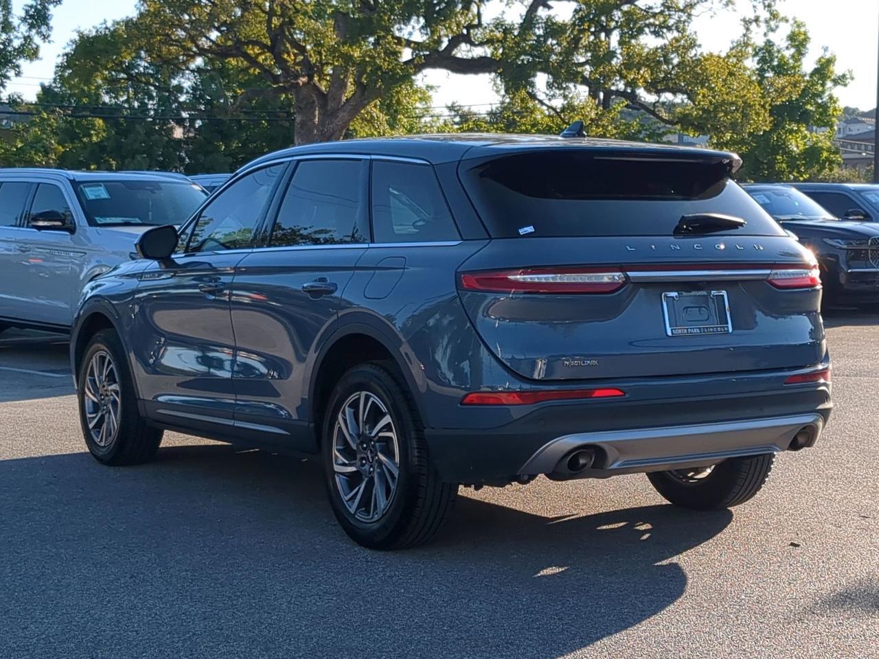 2023 Lincoln Corsair Standard