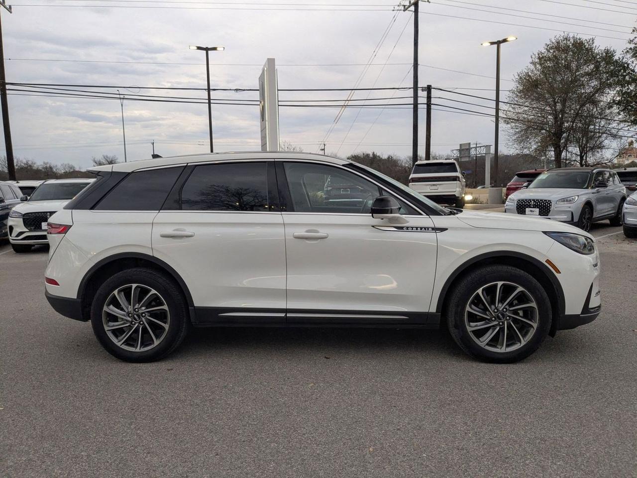 2023 Lincoln Corsair Standard