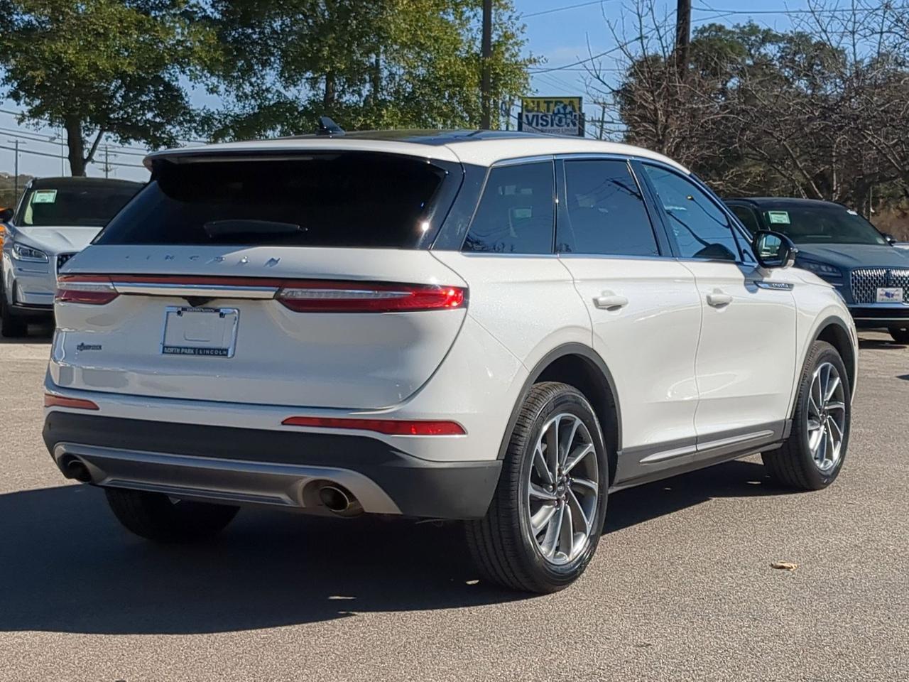 2023 Lincoln Corsair Standard