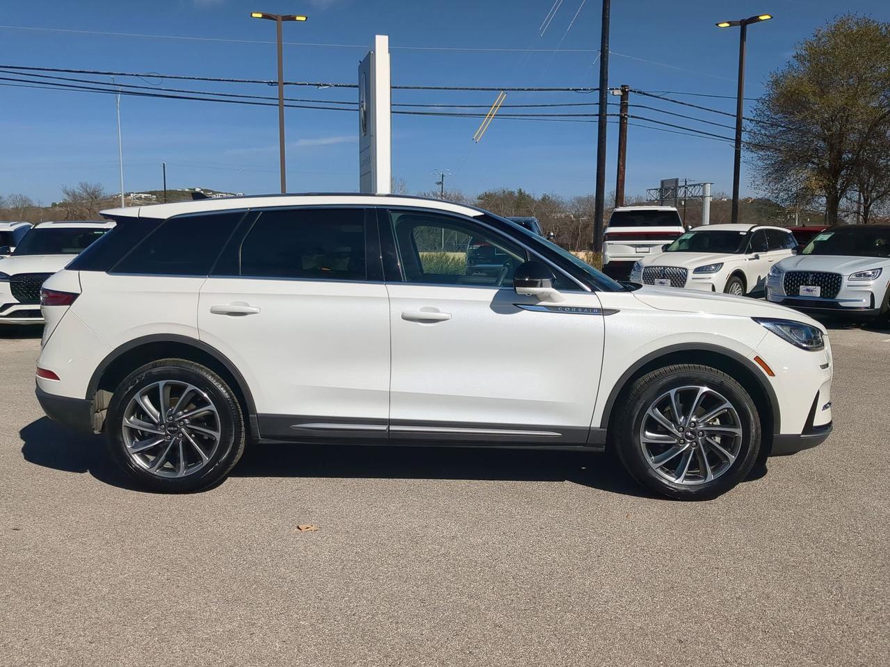 2023 Lincoln Corsair Standard