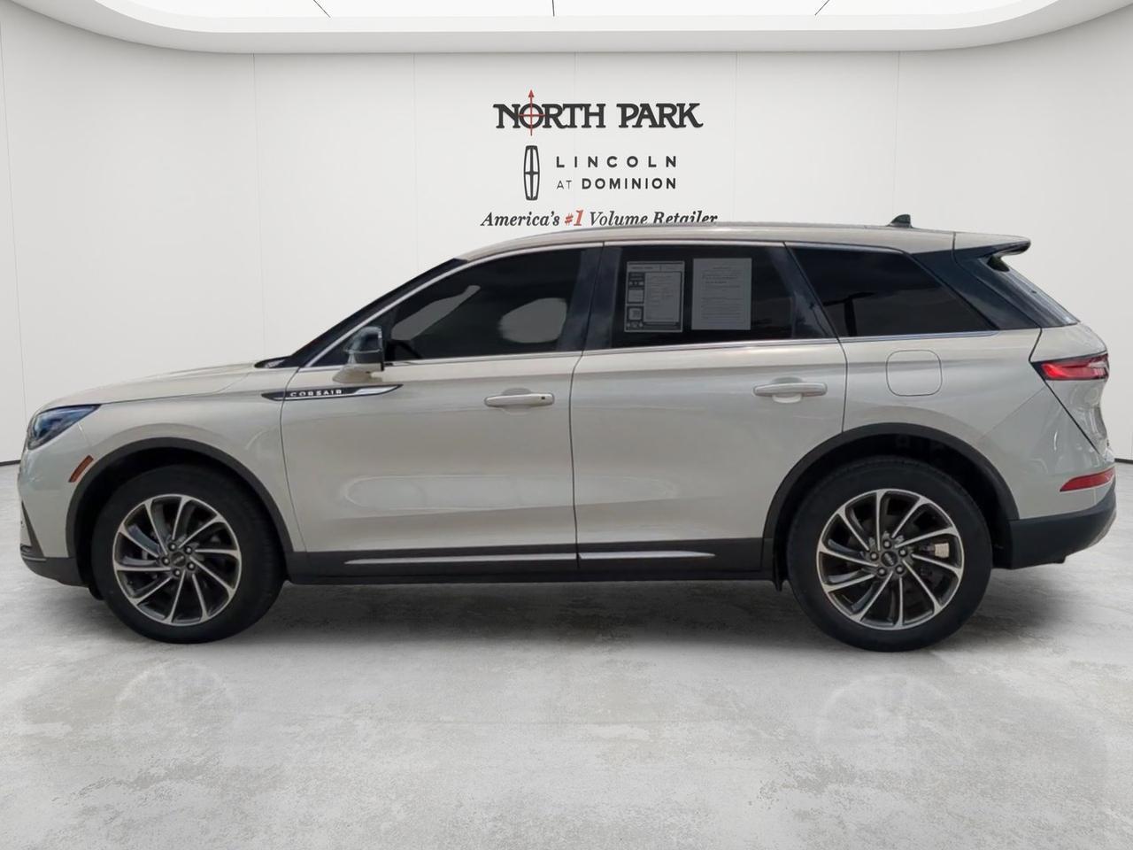 2023 Lincoln Corsair Standard