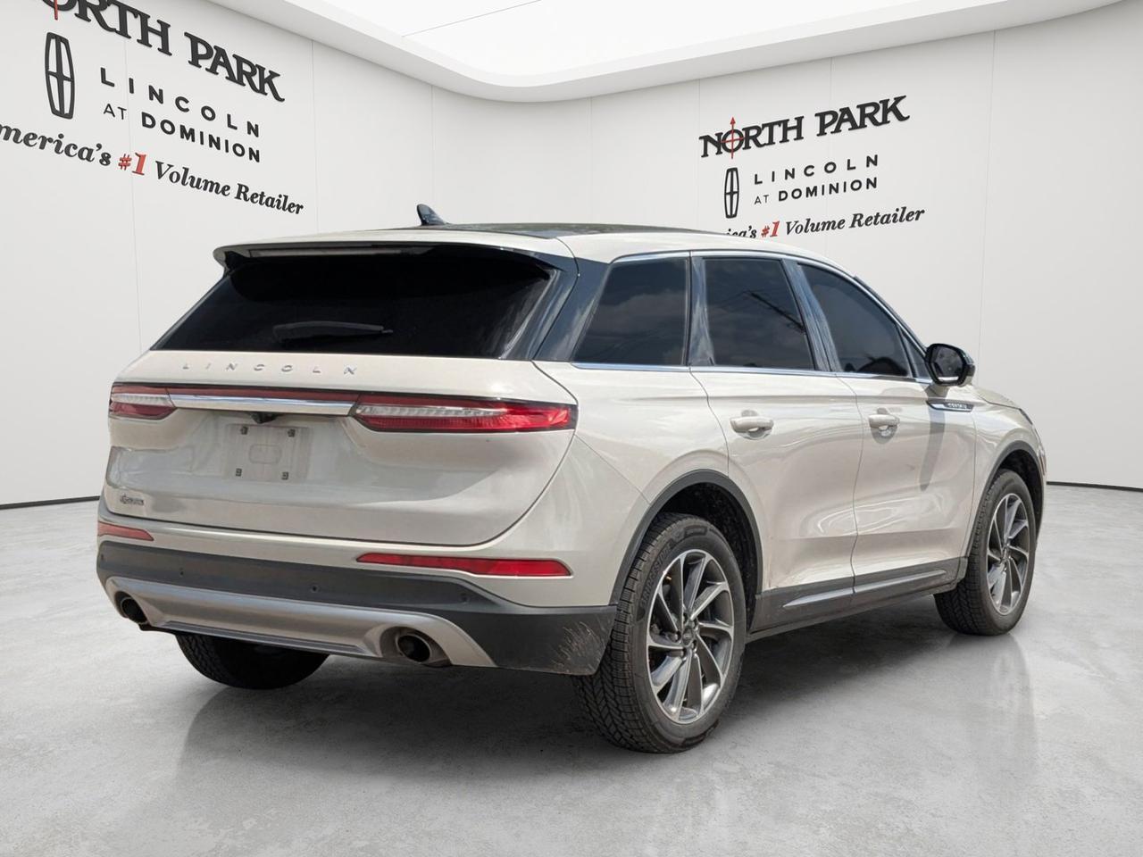 2023 Lincoln Corsair Standard