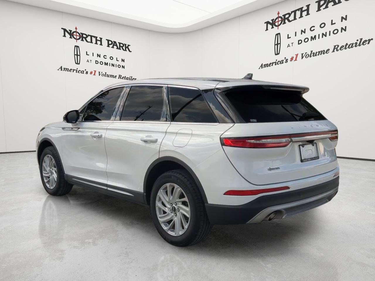 2023 Lincoln Corsair Standard
