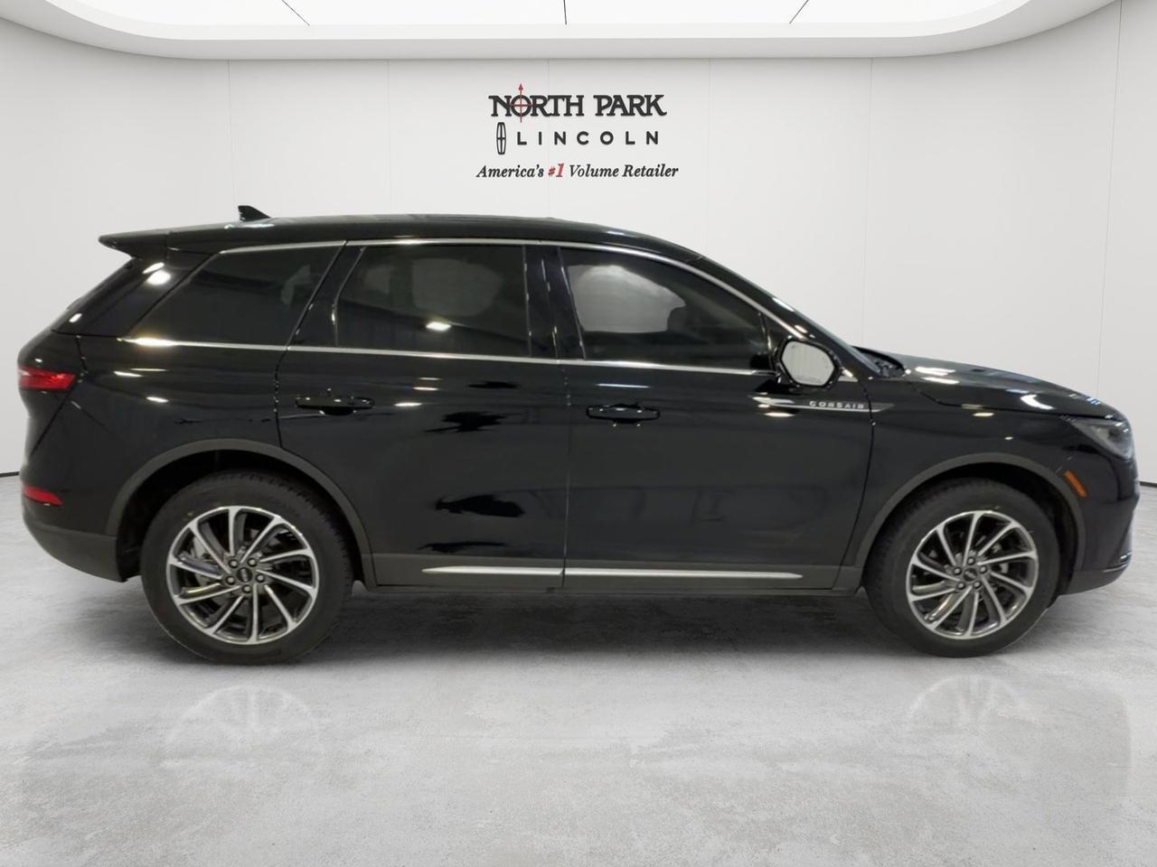 2023 Lincoln Corsair Standard