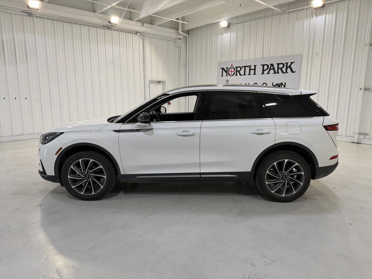 2023 Lincoln Corsair Standard