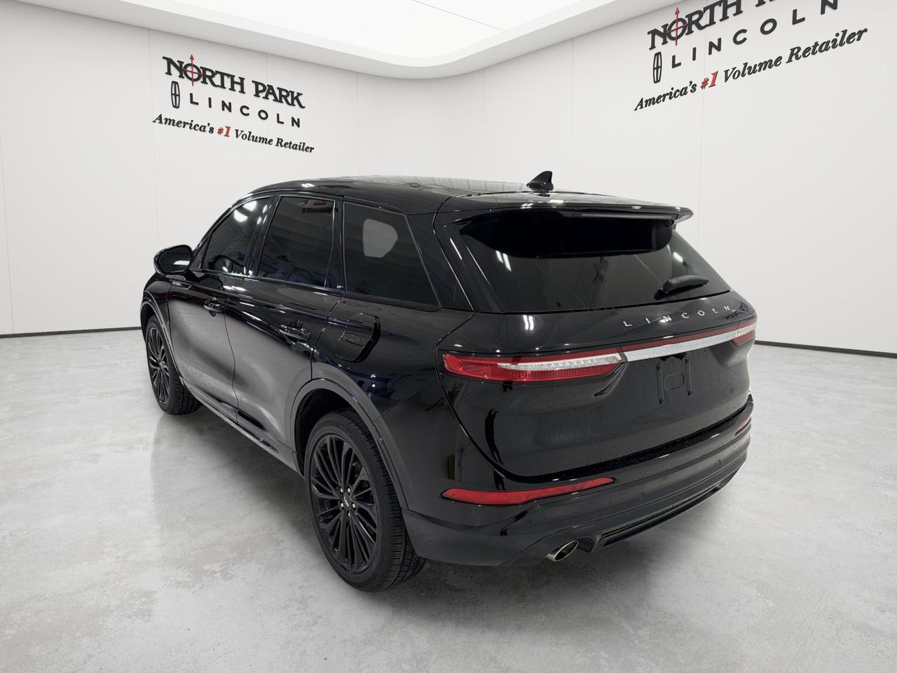 2023 Lincoln Corsair Standard