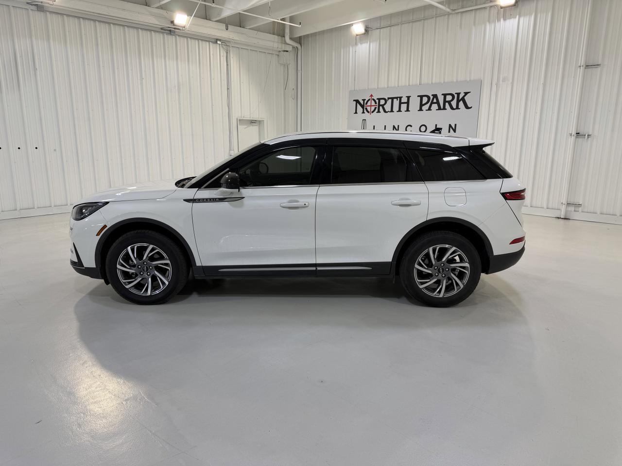 2023 Lincoln Corsair Standard