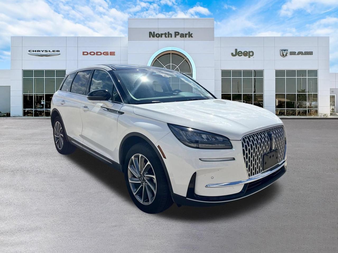 2023 Lincoln Corsair Standard