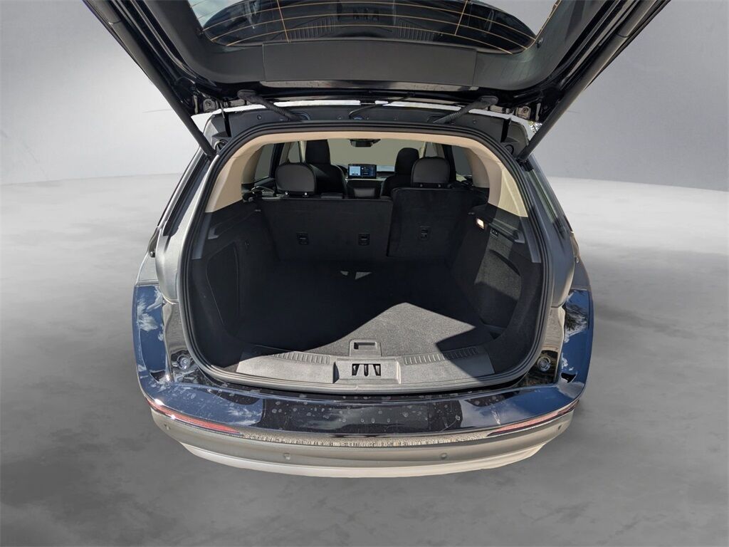 2023 Lincoln Corsair Standard Hunt Valley MD