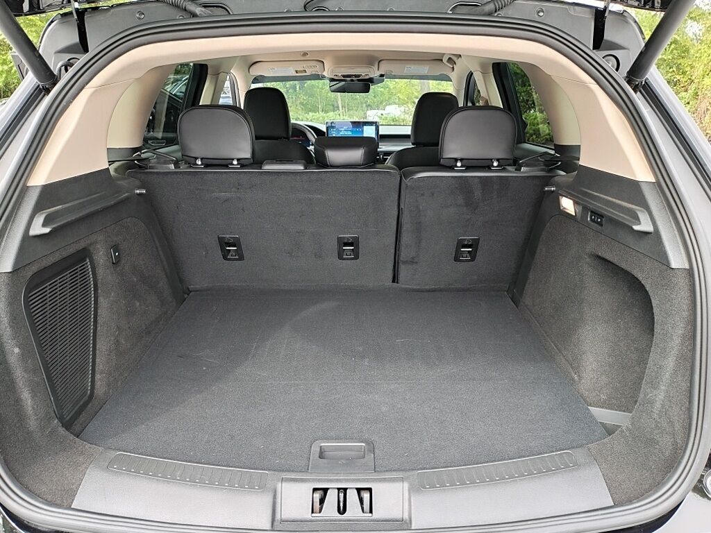 2023 Lincoln Corsair Standard Hunt Valley MD