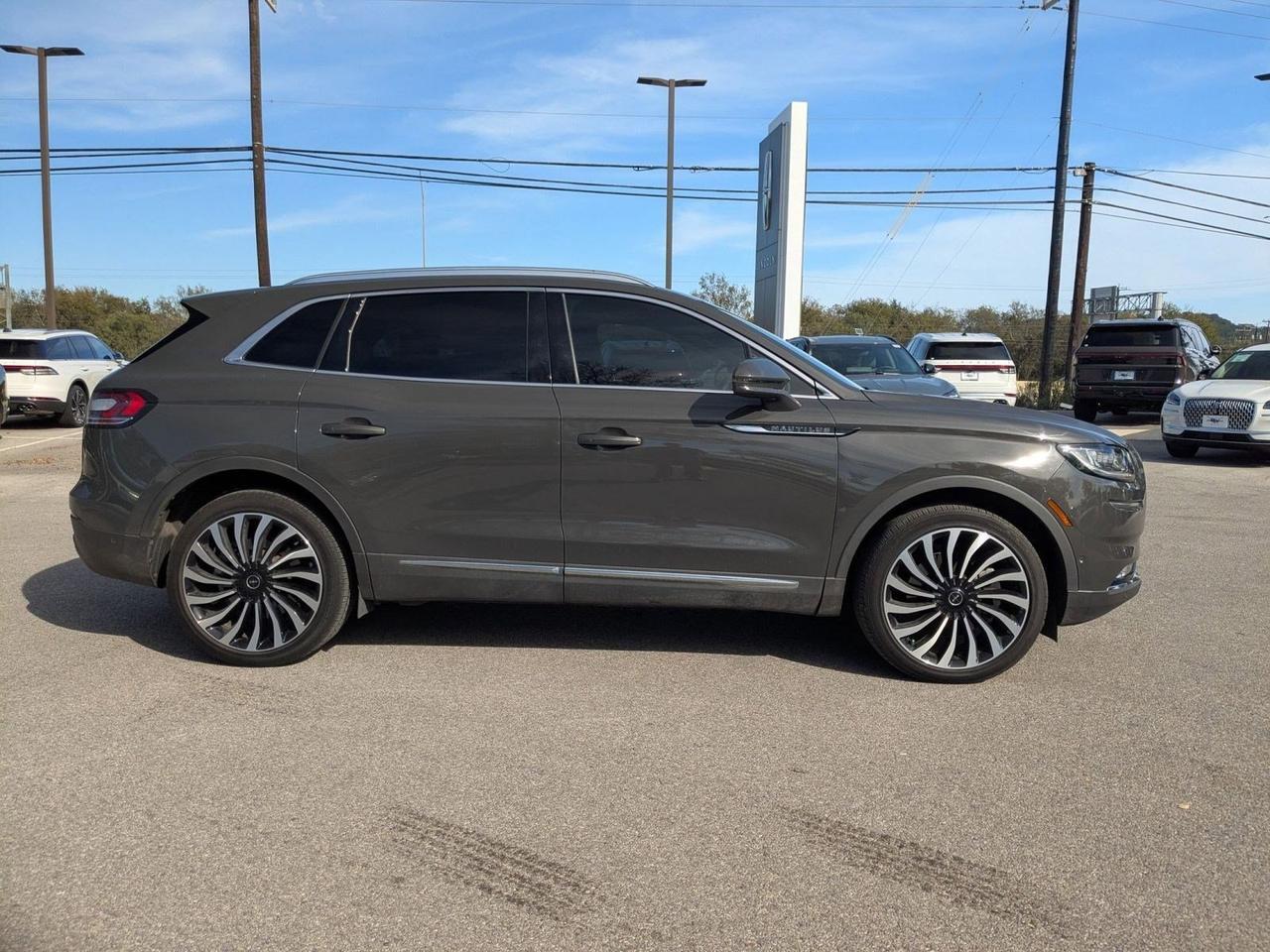 2023 Lincoln Nautilus Black Label