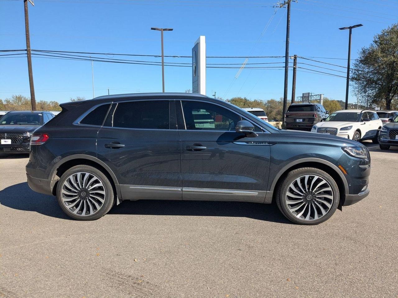 2023 Lincoln Nautilus Black Label