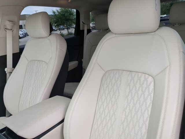 2023 Lincoln Nautilus Black Label