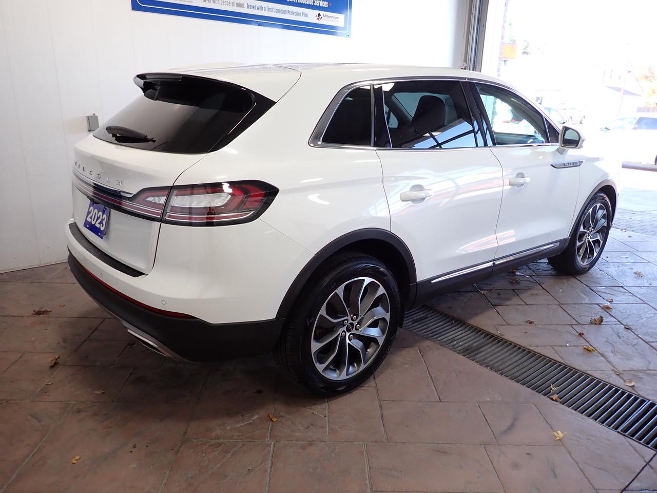 2023 Lincoln Nautilus Reserve AWD LEATHER NAVI SUNROOF Listowel ON