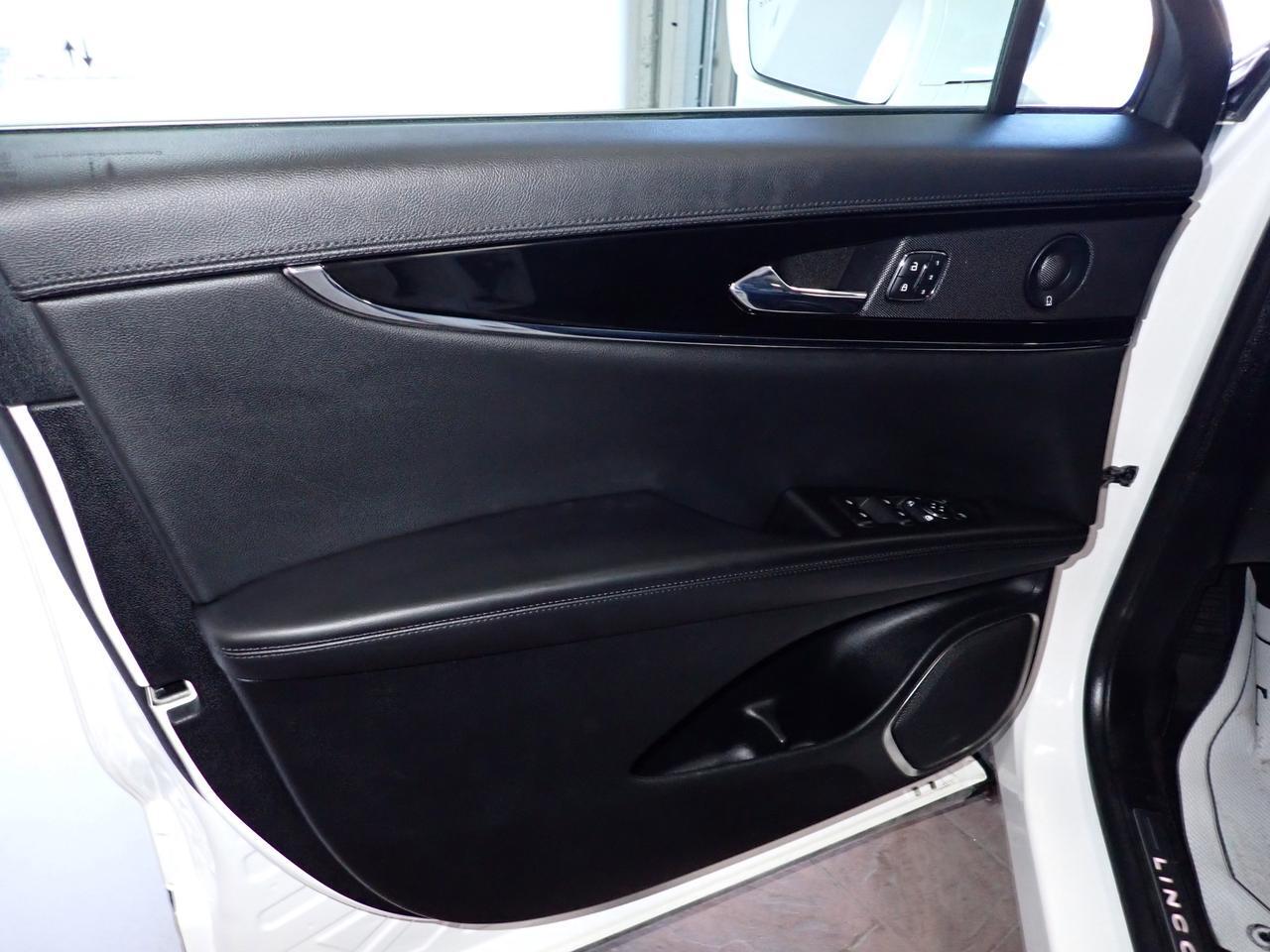 2023 Lincoln Nautilus Reserve AWD LEATHER NAVI SUNROOF Listowel ON