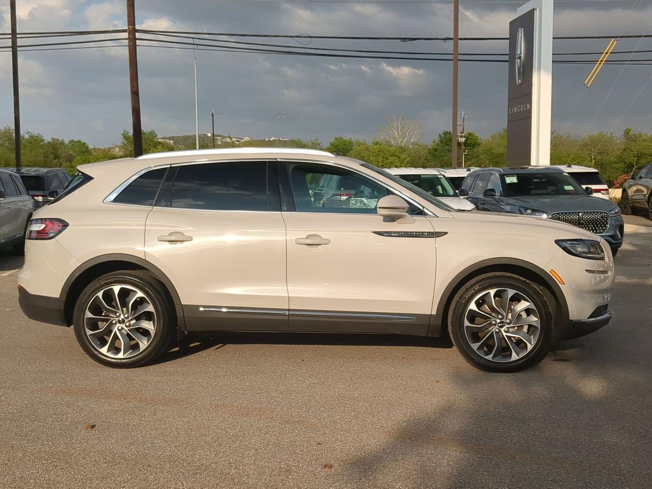 2023 Lincoln Nautilus Reserve