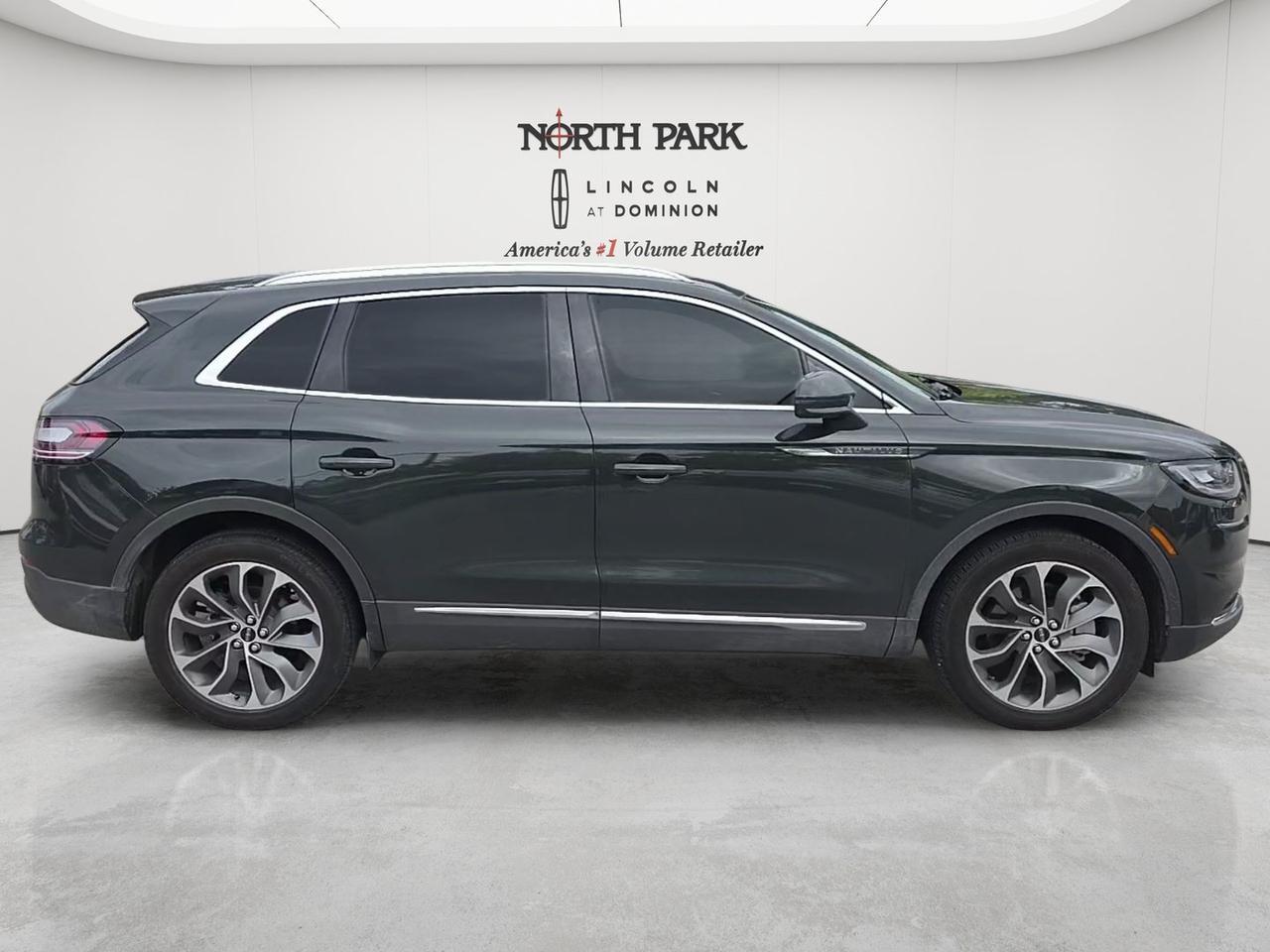 2023 Lincoln Nautilus Reserve