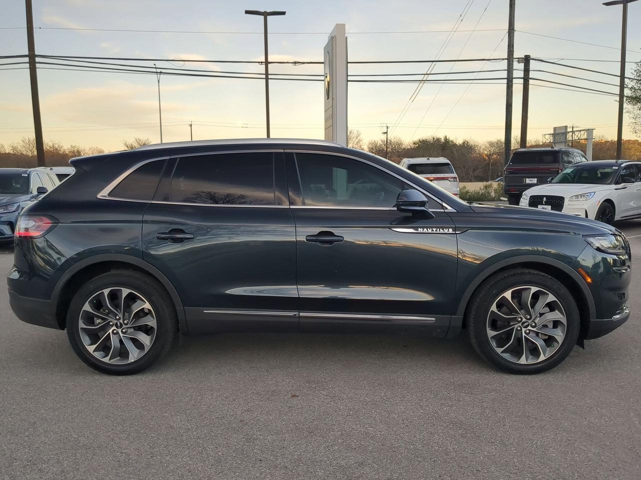 2023 Lincoln Nautilus Reserve