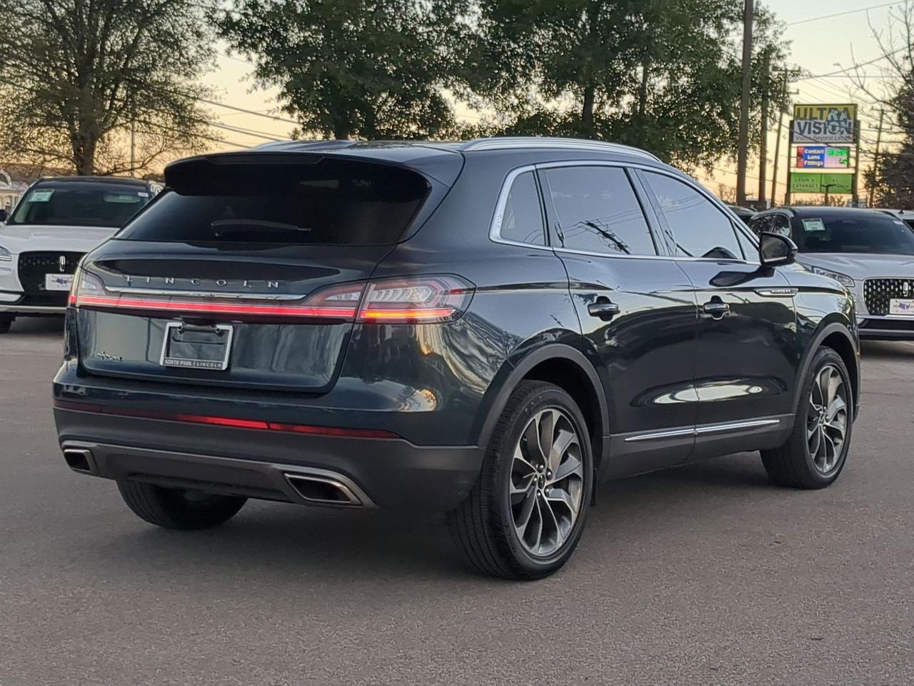 2023 Lincoln Nautilus Reserve