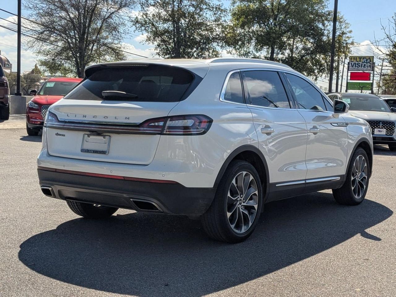 2023 Lincoln Nautilus Reserve