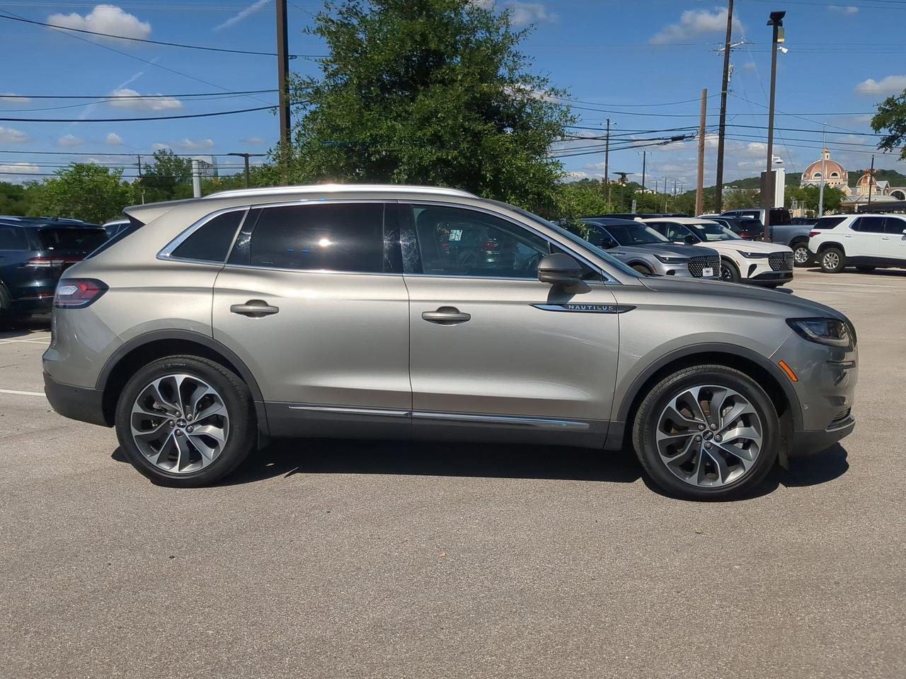 2023 Lincoln Nautilus Reserve