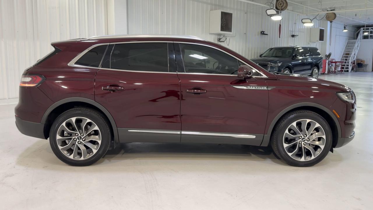 2023 Lincoln Nautilus Reserve